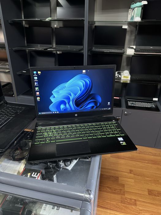 Игровой ноутбук HP nvidia 1050Ti.