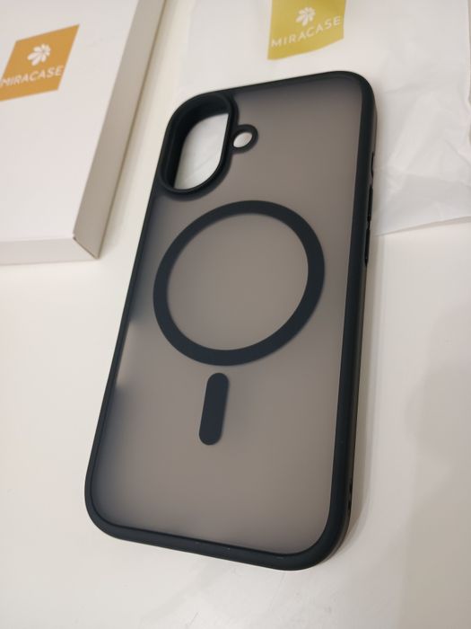 Nowe etui Miracase z MagSafe do iPhone 17 (Czarny Mat / Półprzezroczyste)