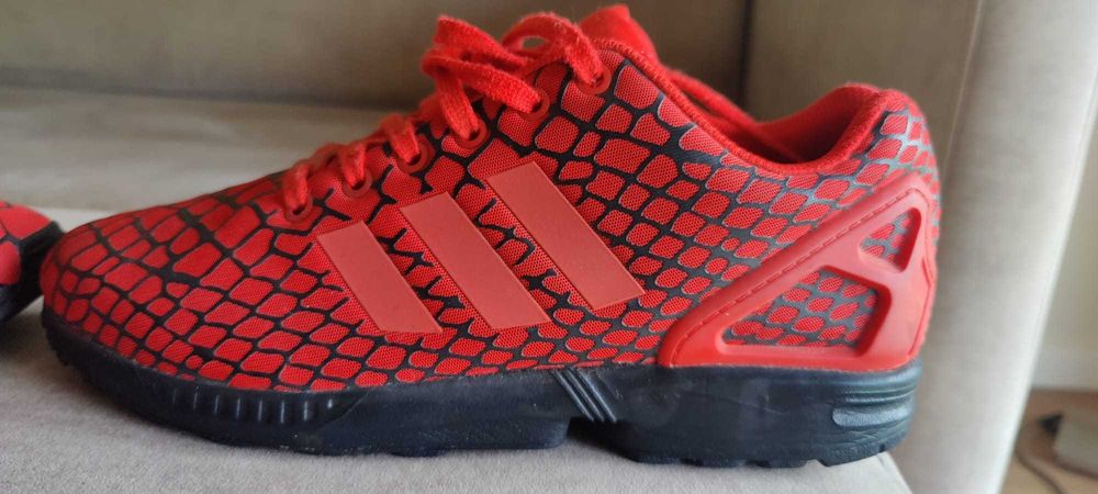 Sapatilhas Adidas ZX Flux tam. 42 2/3 novas