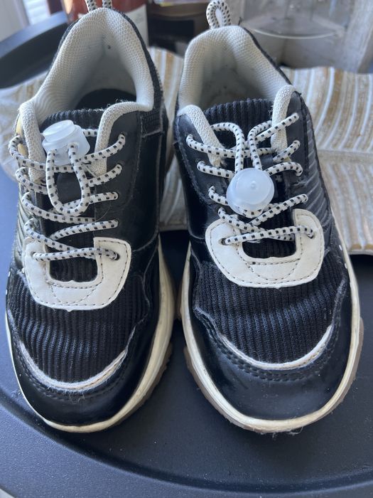 Продам кросівки на хлопчика