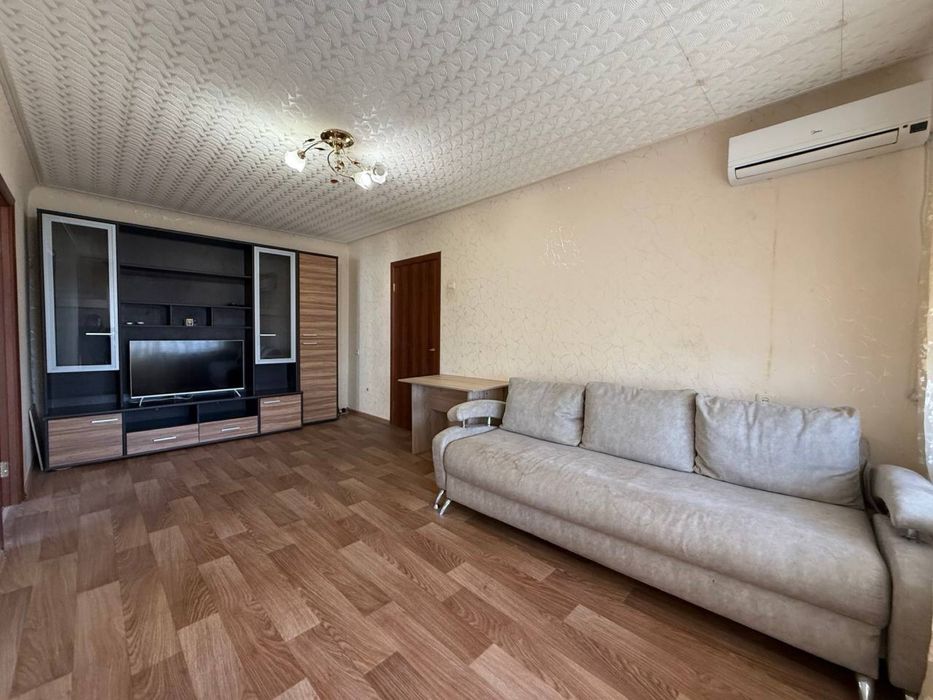 Продам 2-ух ком квартиру проспект Поля