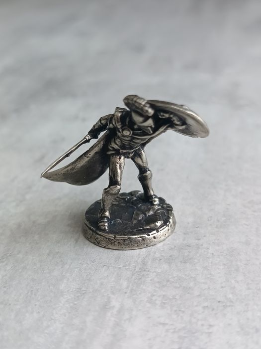 За 4шт оловянные солдатики 35-40мм, греки, викинги, рыцари