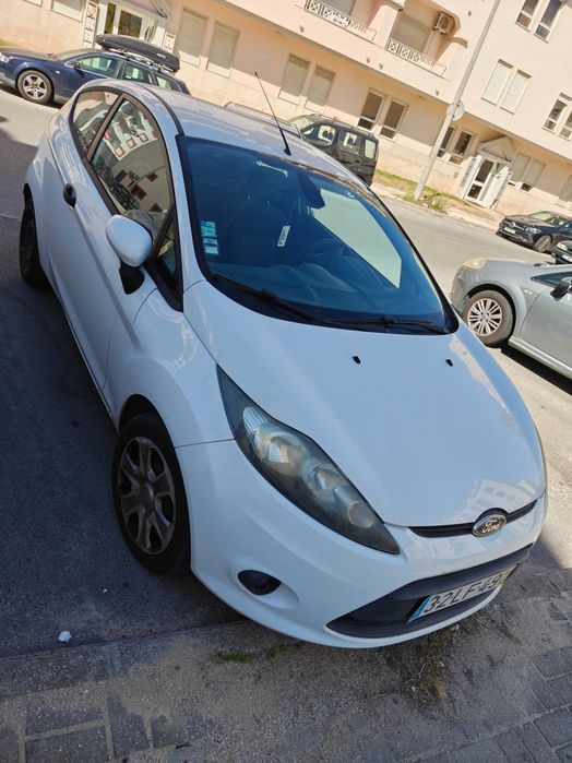 Ford Fiesta comercial 2 lugares
