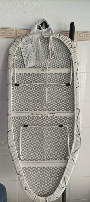 Tábua de engomar pequena