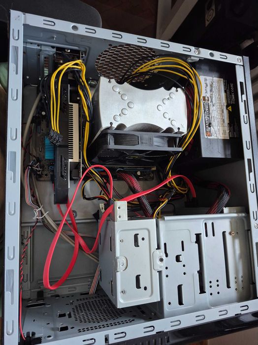 Sprzedam komputer stacjonarny i5 3.2GHz, 16GB RAM, GeForce 650Ti 2GB - bez hdd/ssd