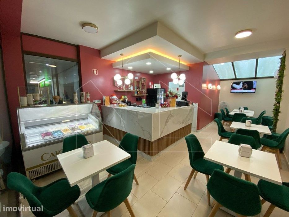 Trespasse De Café No Centro De Águeda