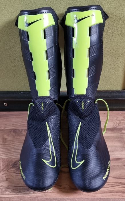 Komplet: korki nike phantom vsn + ochraniacze