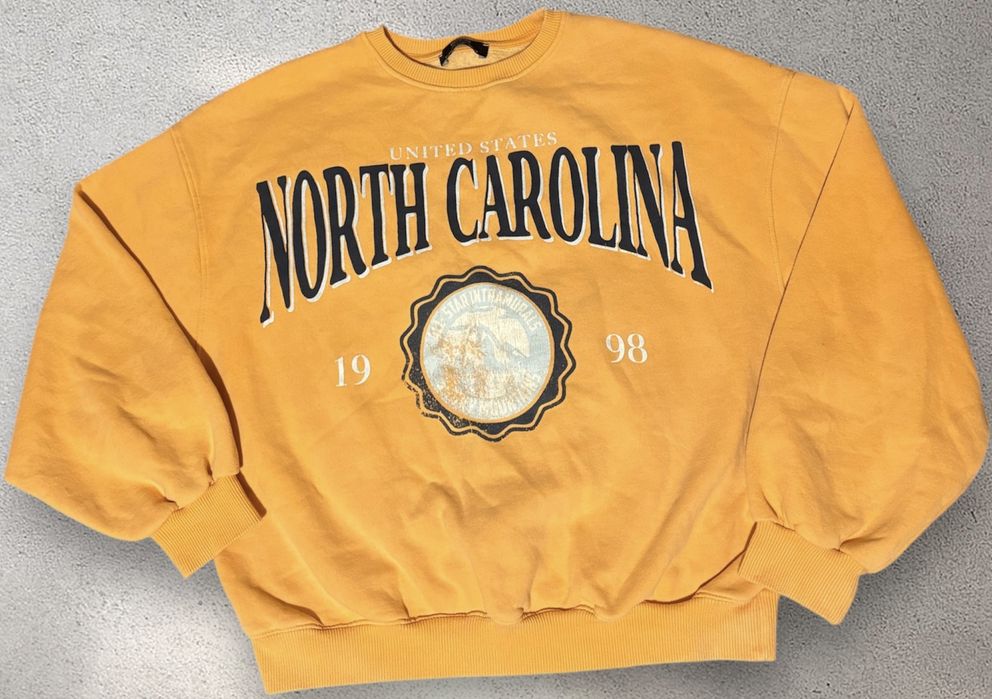 Brzoskwiniowa bluza North Carolina M Bershka
