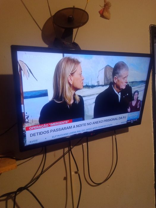 LCD da LG de 32 polegadas com comando 50€ SÓ HOJE