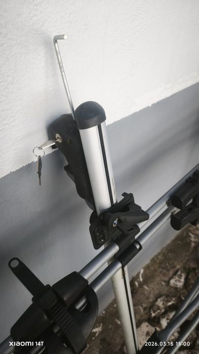 Suportes de bicicleta Thule com barras