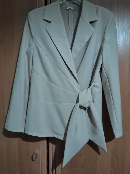 Школьный пиджак жакет для девочки девушки 38 р-р, м