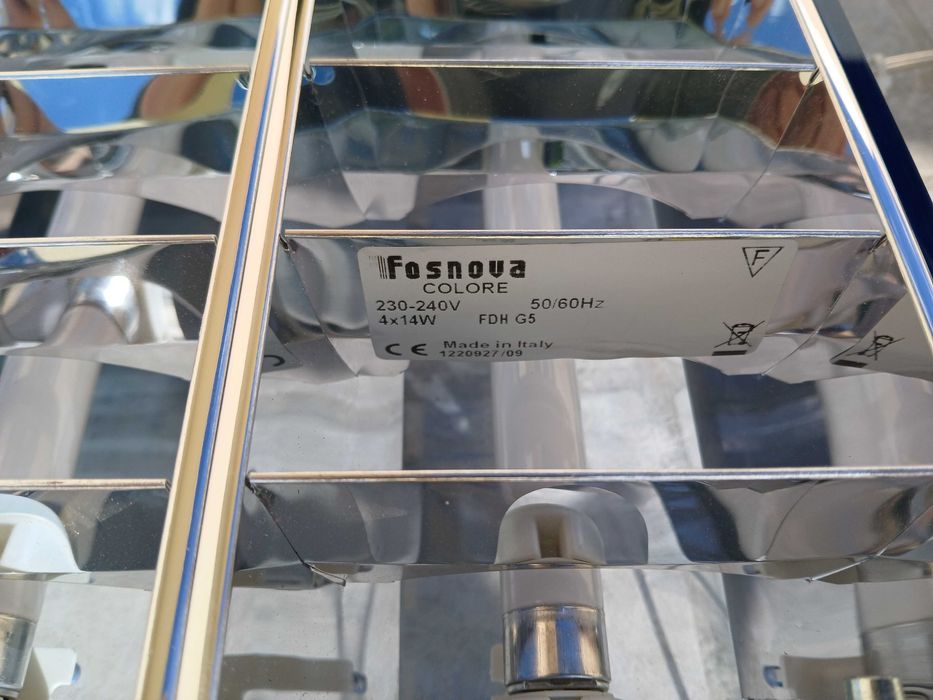 Projetores novos marca Disano