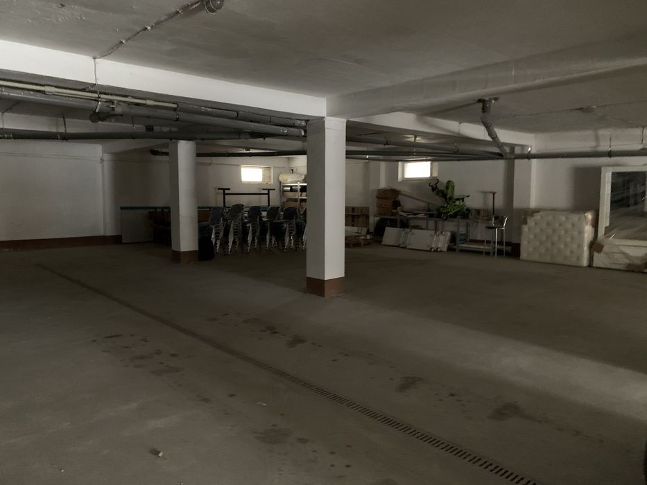 Сдам в аренду паркоместо в прдземном паркинге не дорого срочно высокое