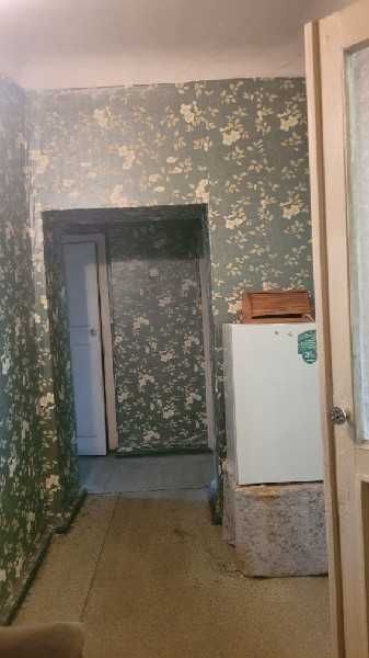 Продається 2-о кімнатна СТАЛІНКА  вул. НЕЗАЛЕЖНОЇ  УКРАЇНИ 3/5