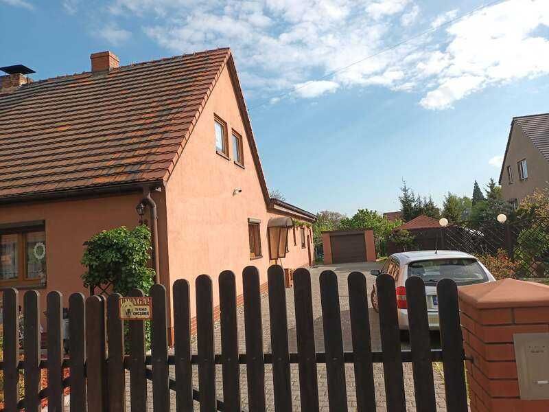 Sprzedam dom- bliźniak