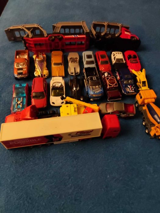 Auta Samochody Hot Wheels i inne zestaw 22 szt