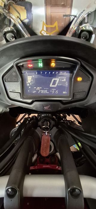 Honda VFR Crossrunner 800x