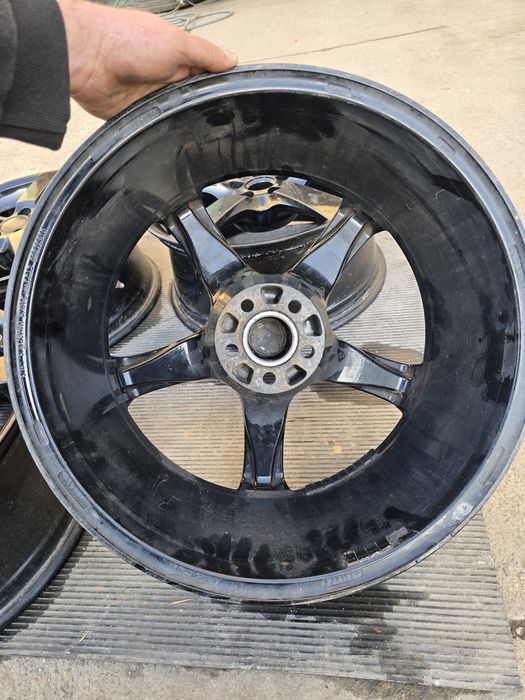 Alufelgi O.Z. 5x100 18 calj 8j, et 35 otowr 68/56,1 subaru audi vw