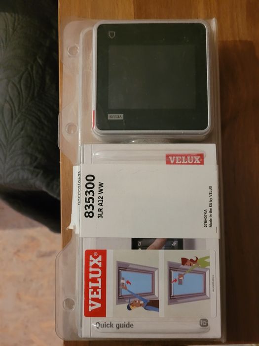 Sterowniki VELUX 835300 3LR A12 WW, fabrycznie zapakowany 2 sztuki