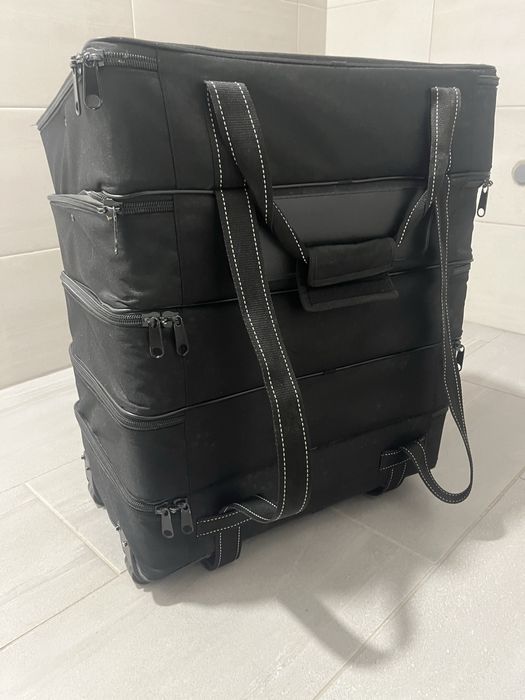 Mala com 4 parteleiras