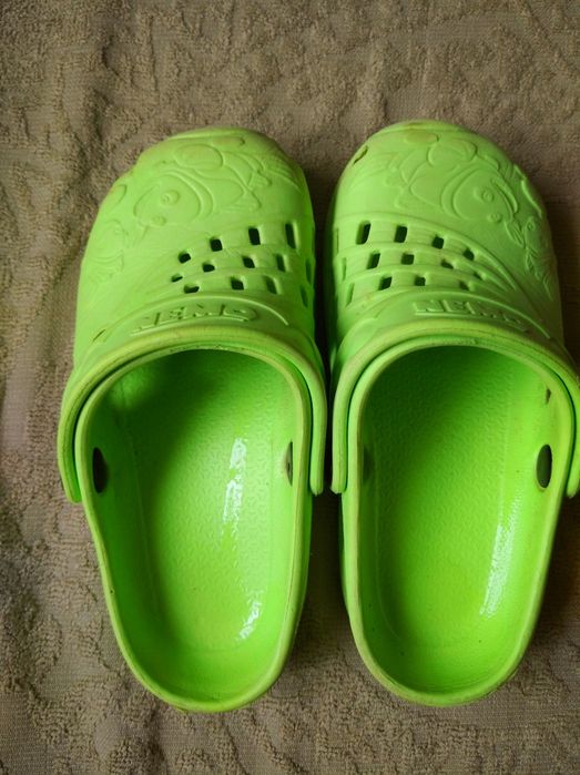 Крокси.взуття домашнє тапки 26-27р