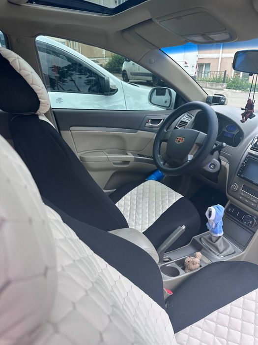Срочно  Geely Emgrand 7