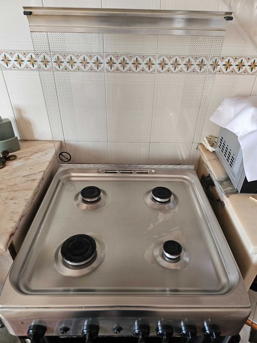 Fogão/ Forno a Gás Indesit