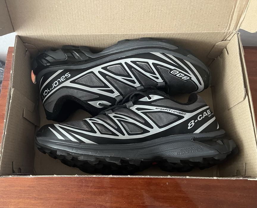 Продам зимові кросівки.