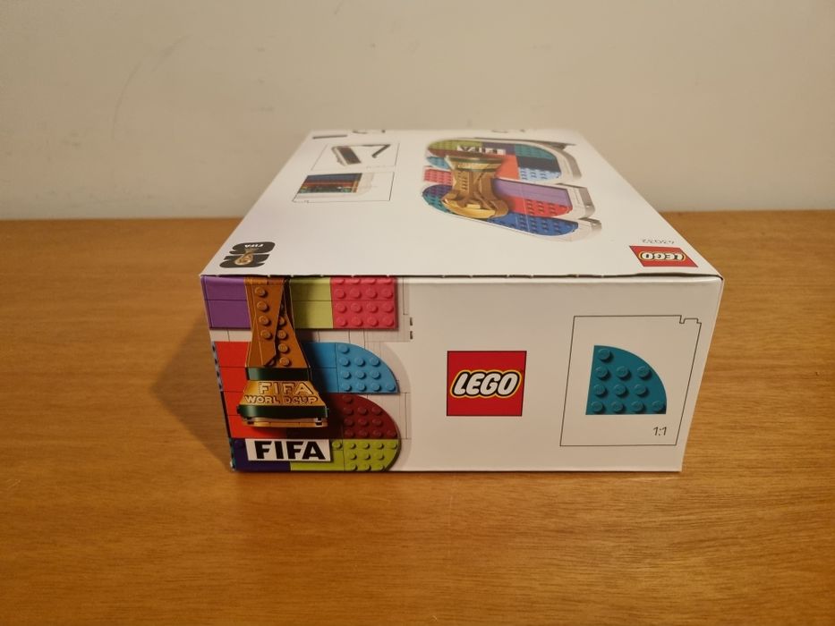 LEGO - Emblema Oficial FIFA World Cup 2026