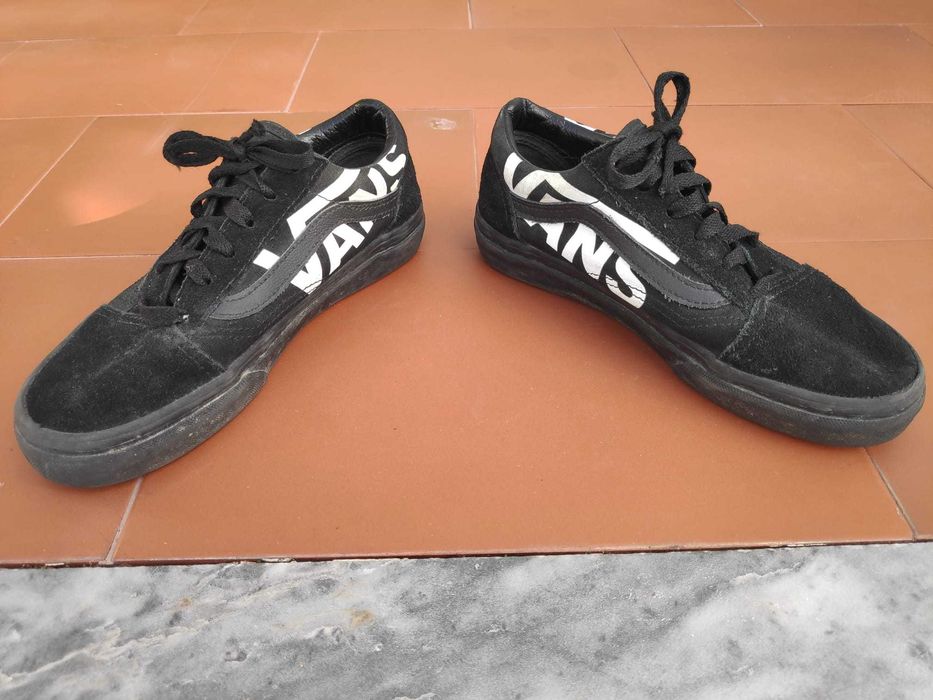 Vans Old Skool Originais – Preto/Branco – Tamanho 34.5 EU