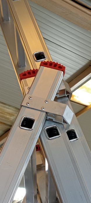 Escada Profissional Tripla 3x3m (7m Úteis) Degrau Quadrado - Alumínio 6060