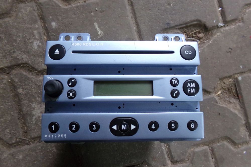 Radio Ford Fiesta 2005r.