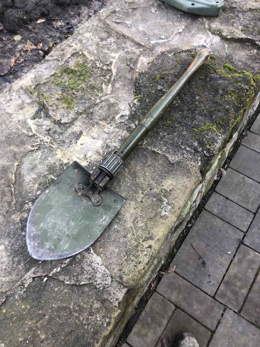 Німецька саперна лопата