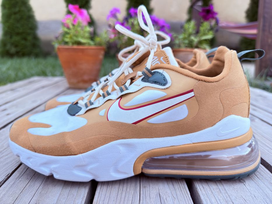 Nike Air Max 270 React, розмір 39 (25 см)