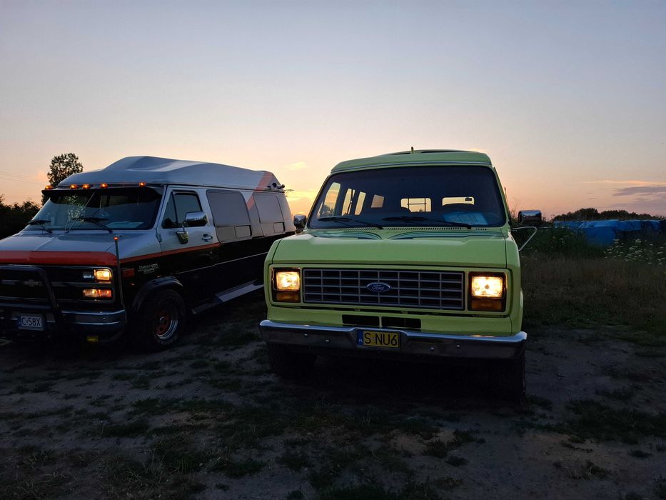 Ford Econoline 5.0 Benzyna