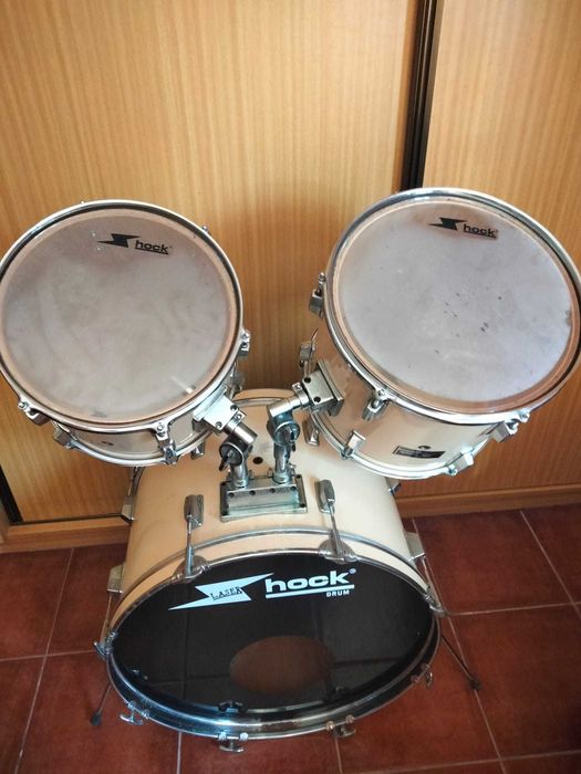 Bateria Hock Shock Laser Series com Pratos Paiste - Pronta a Tocar!