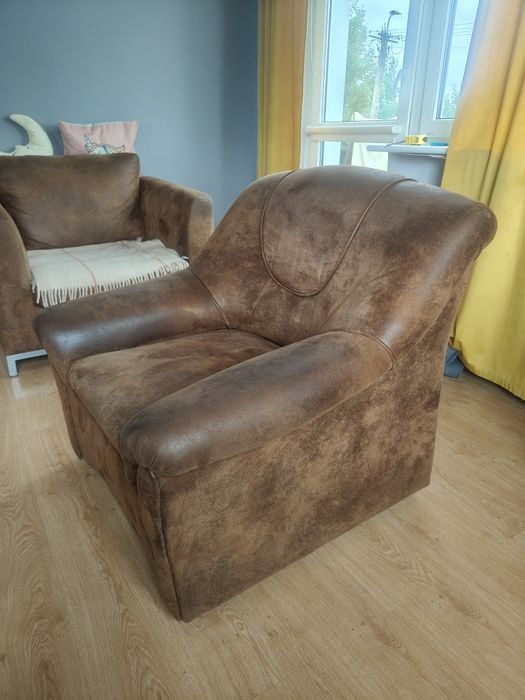 Fotel salonowy mega wygodny.
