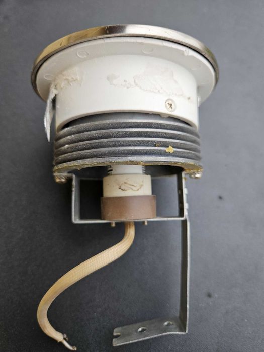 Oprawa łazienkowa do wbudowana IP44 Massive Lutea 59905/xx/10