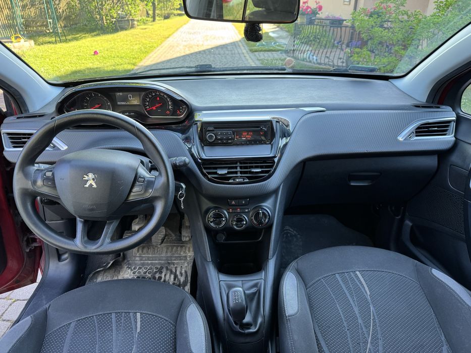 Peugeot 208 1.4 VTi 2012