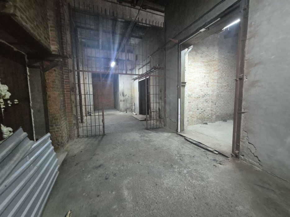 Продам нежитлове приміщення р-н м'ясокомбінату