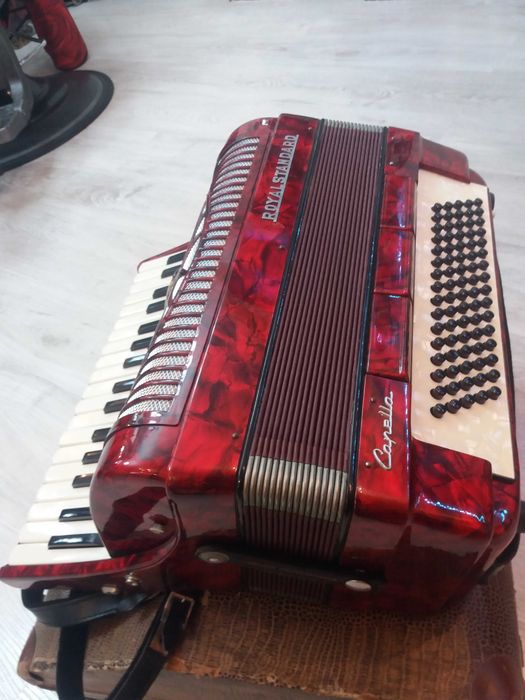 Acordeon royalstandard capella nr 0002 serie