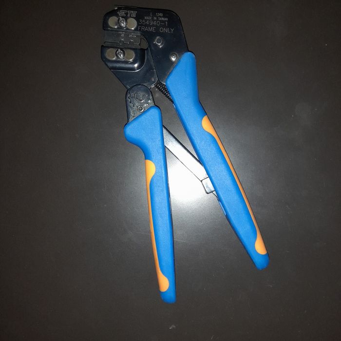 ( Tylko dziś cena ) Zaciskarka ręczna TE Connectivity Profesional plus