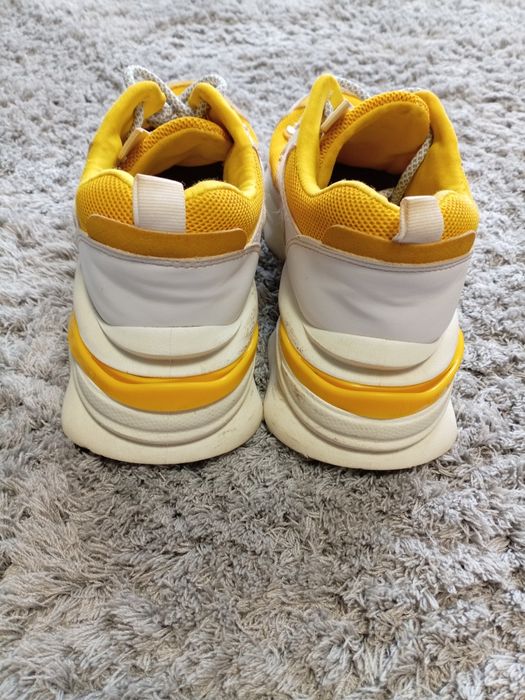 Кросівки для дівчинки