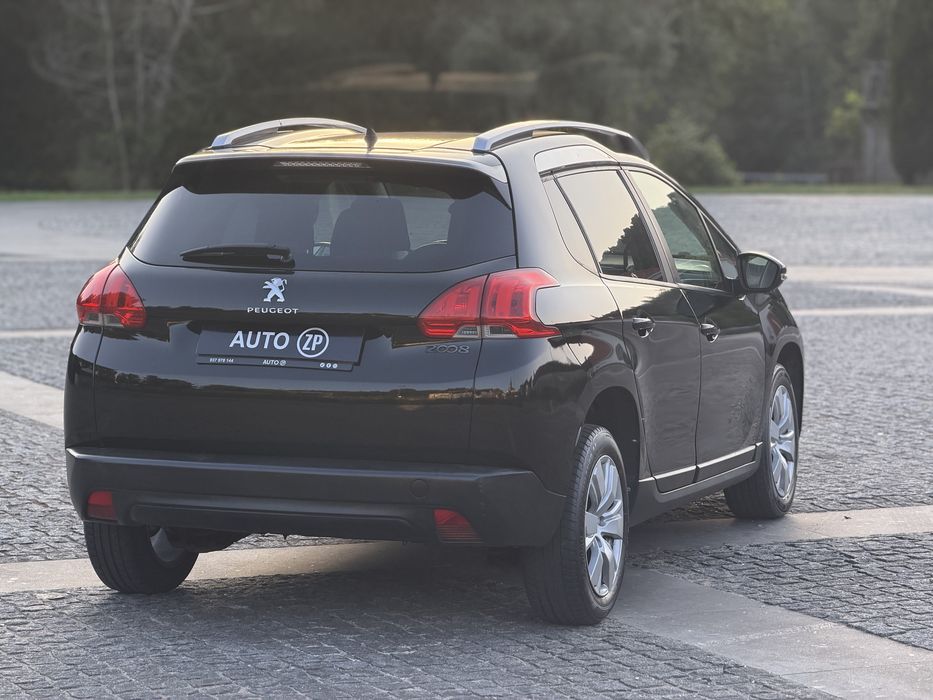 Peugeot 2008 — fotografia 3