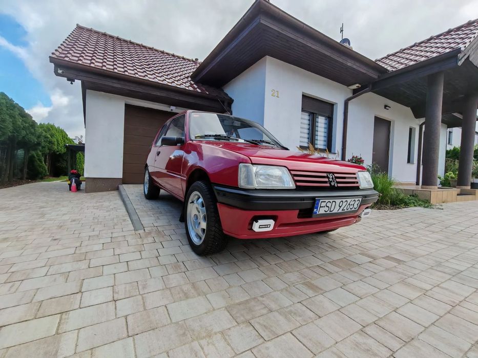 Peugeot 205