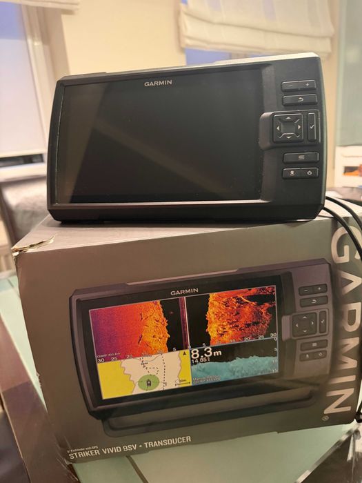 Garmin VIVID Striker 9SV =komplet