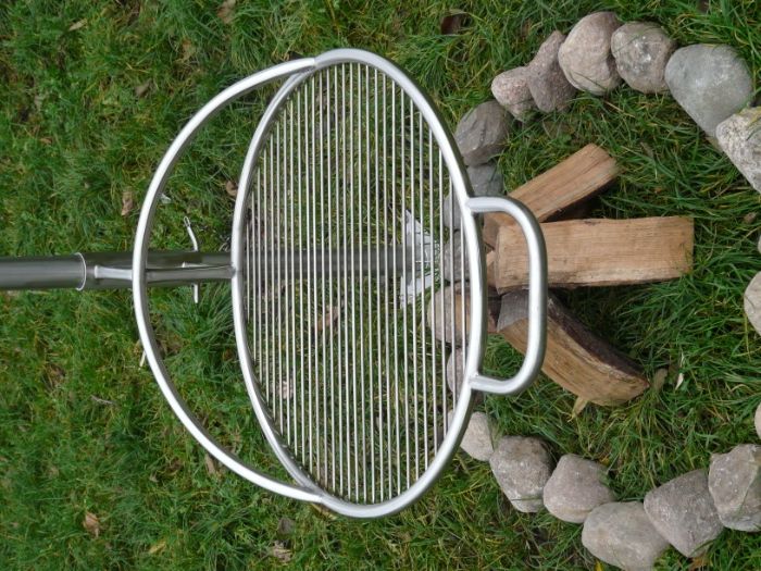 Grill - ruszt nierdzewny na stopie 600