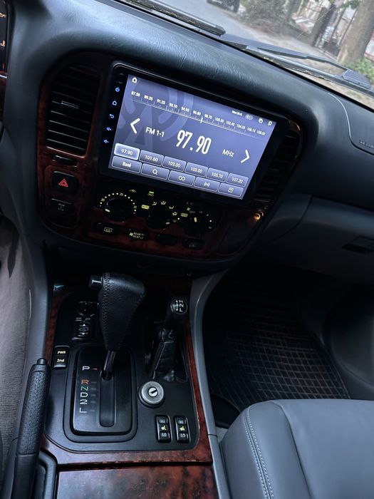 Toyota Land Cruiser 100 4.7 V8