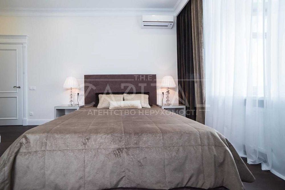 Аренда квартиры Новопечерские Липки, 4 к,  Андрея Верхогляда,15