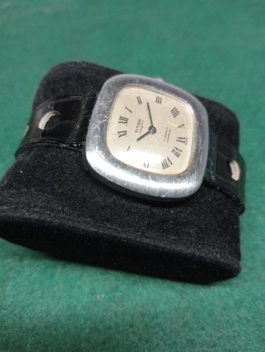 Relógio Titan vintage